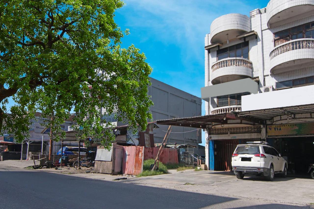 Oyo 91510 Homestay Utama Syariah Pekanbaru Kültér fotó