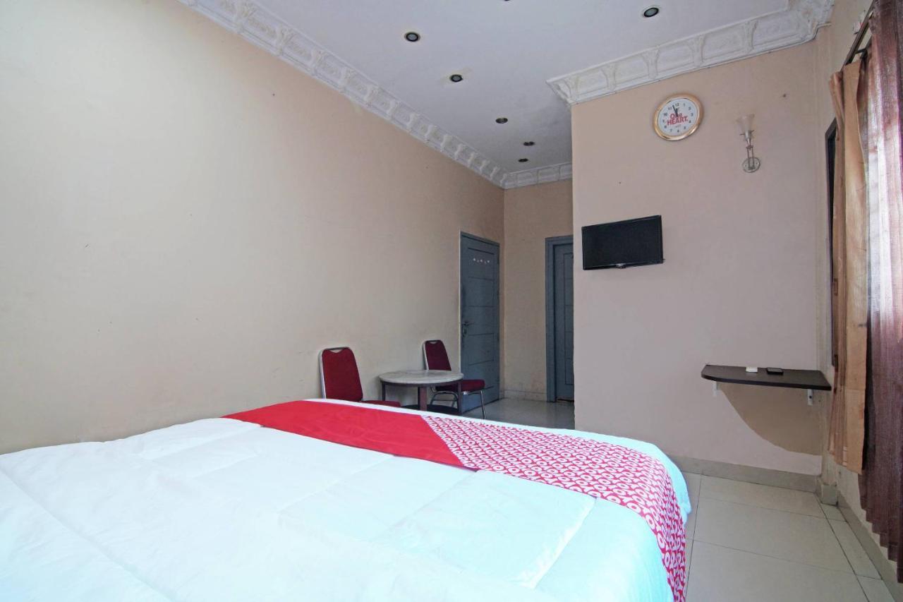 Oyo 91510 Homestay Utama Syariah Pekanbaru Kültér fotó