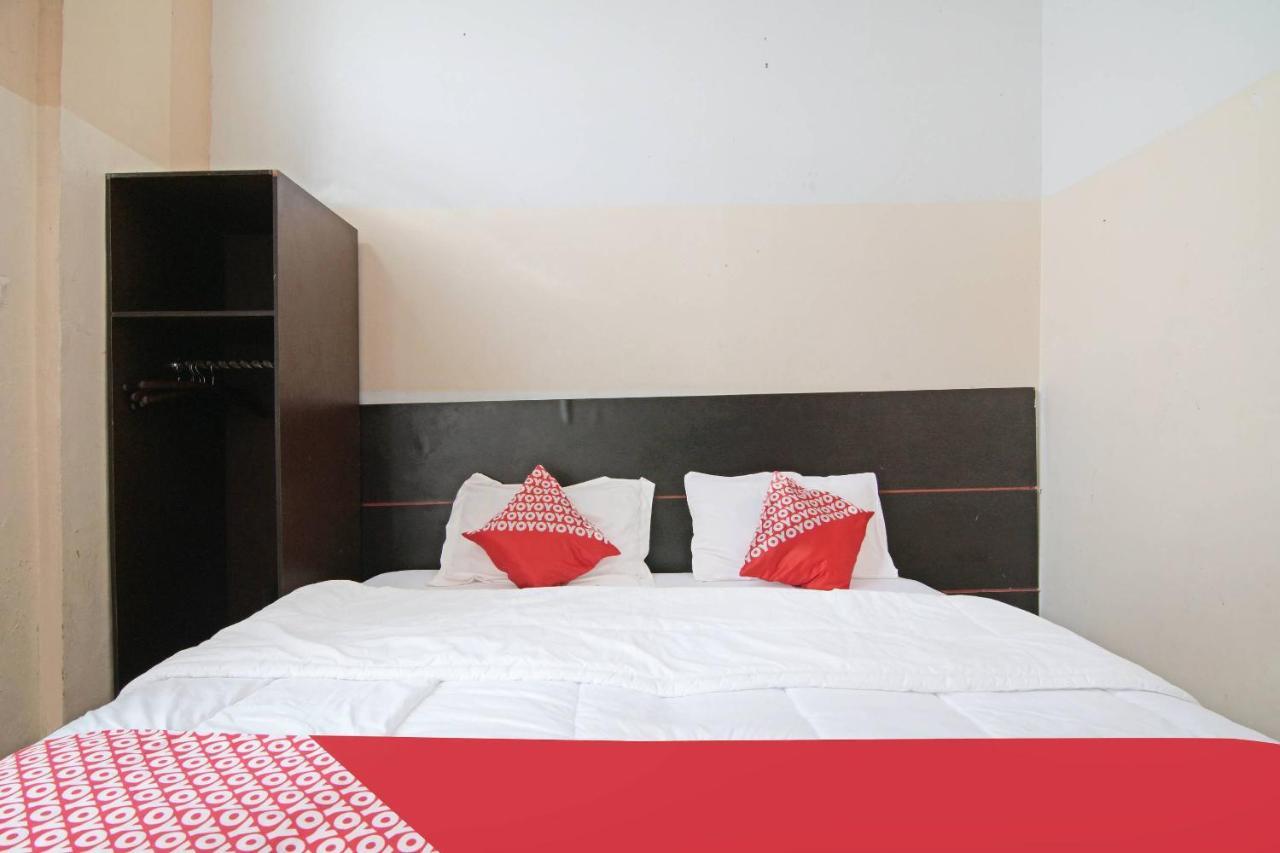Oyo 91510 Homestay Utama Syariah Pekanbaru Kültér fotó
