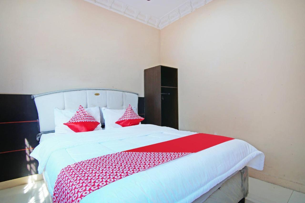 Oyo 91510 Homestay Utama Syariah Pekanbaru Kültér fotó