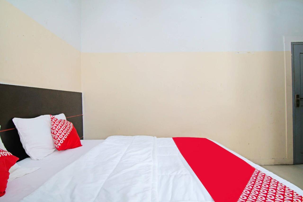 Oyo 91510 Homestay Utama Syariah Pekanbaru Kültér fotó