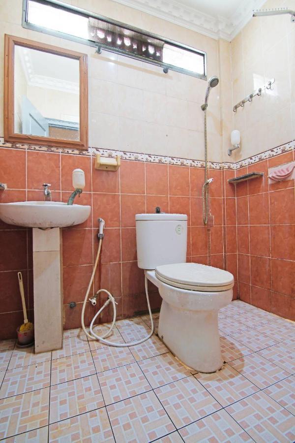 Oyo 91510 Homestay Utama Syariah Pekanbaru Kültér fotó