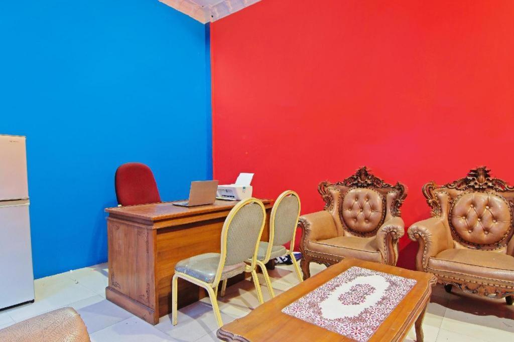 Oyo 91510 Homestay Utama Syariah Pekanbaru Kültér fotó