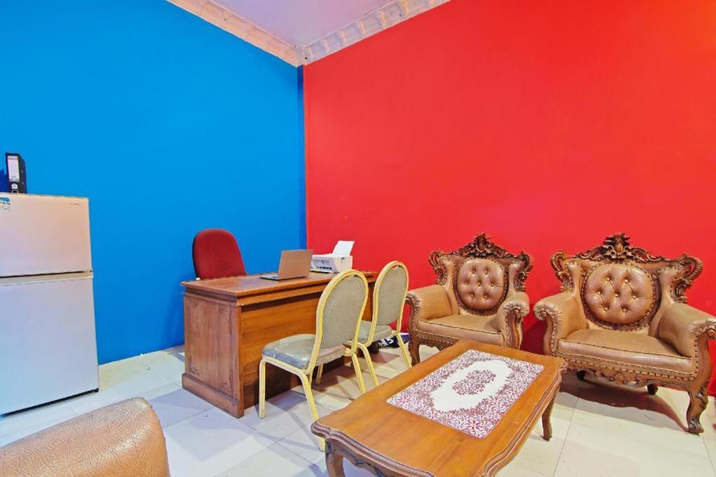 Oyo 91510 Homestay Utama Syariah Pekanbaru Kültér fotó